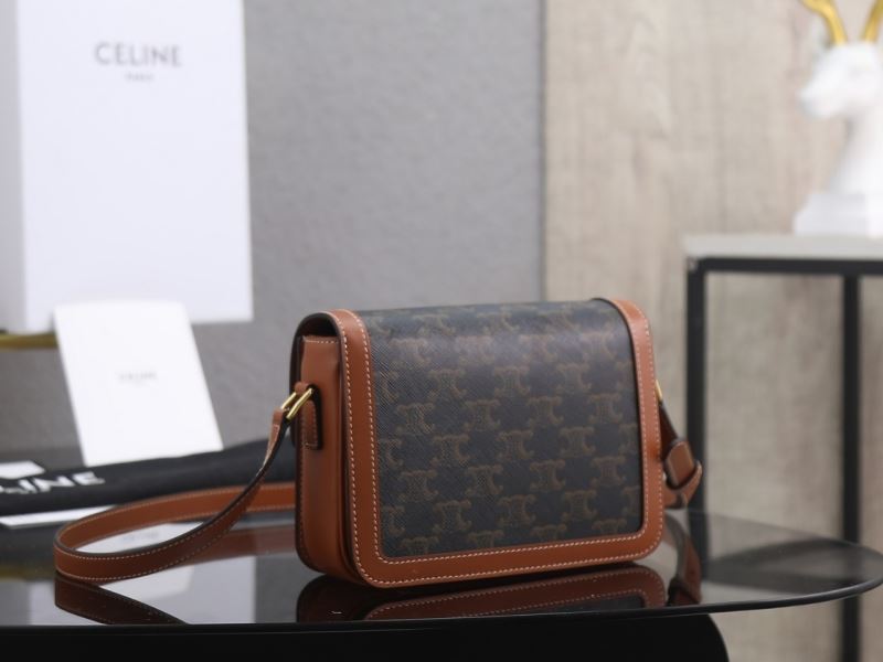 Ce1i*e triomphe bags